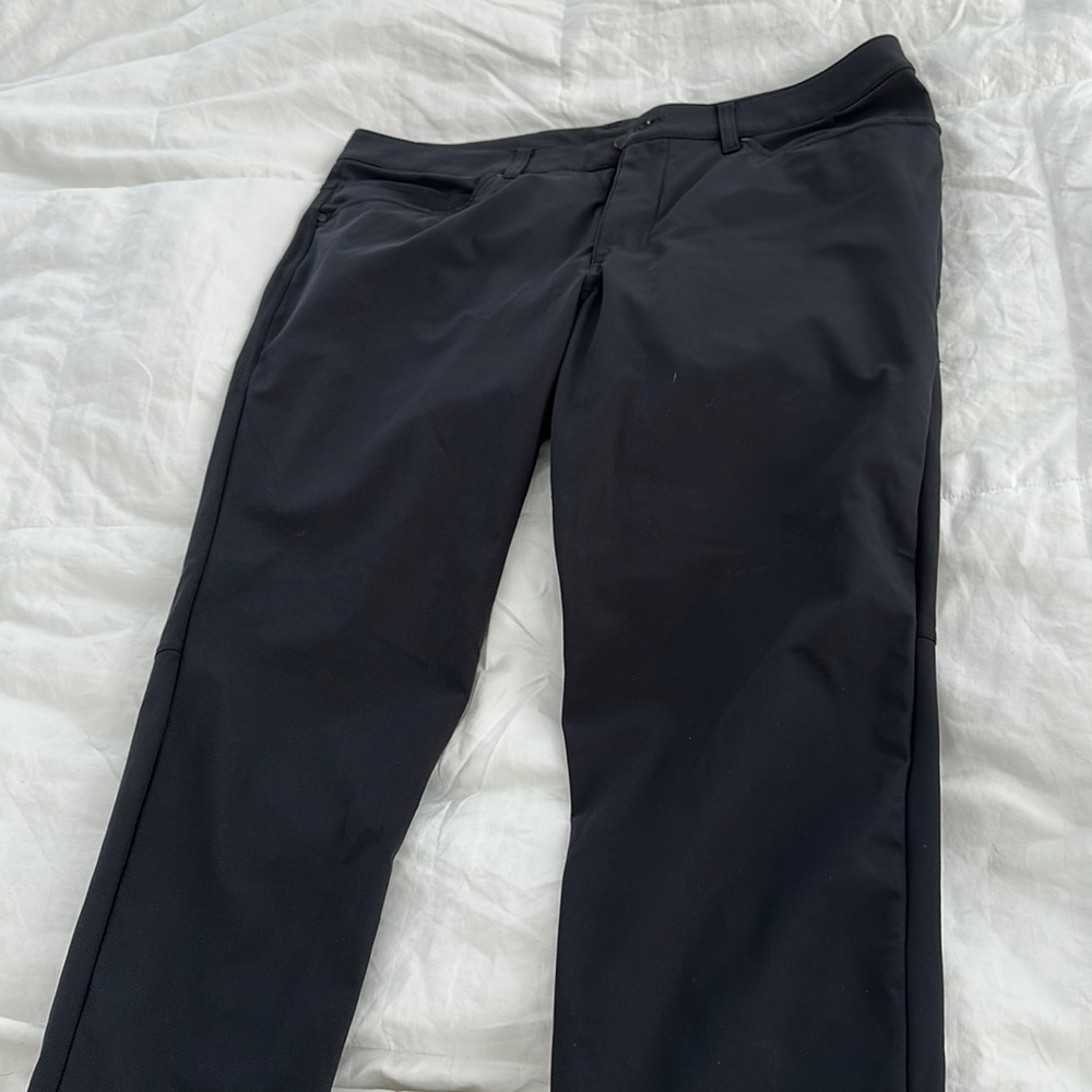 Lululemon men’s 36 pant slim black look new never worn